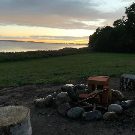ホテルHytte I Forste Raekke Til Fjord Holbæk エクステリア 写真